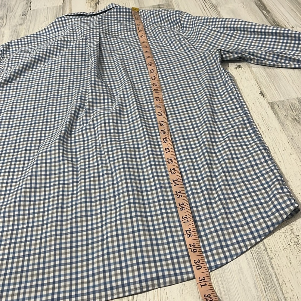 Johnnie-O Prep Formance Button Down Size Large - image 8